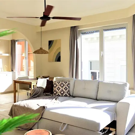 Downtown Spacious 2bdr 2 Casa vacanze *