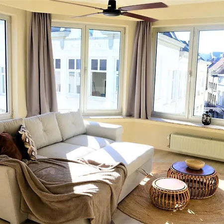 Downtown Spacious 2bdr 2 بيت للعطل *