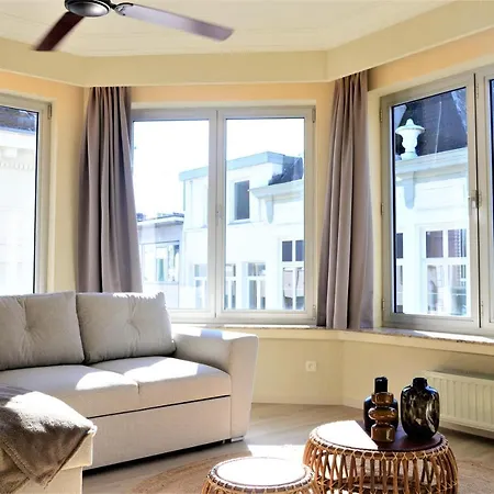 Downtown Spacious 2bdr 2 أنتويرب