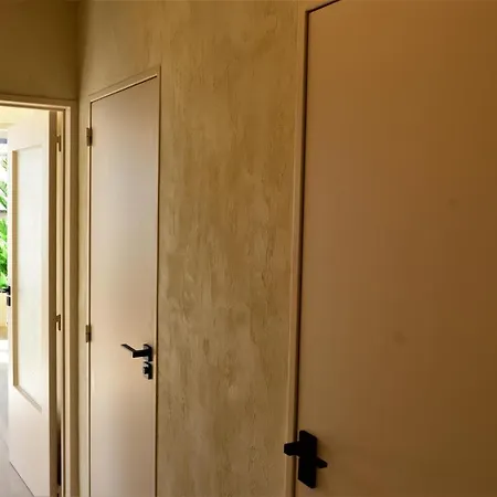 Downtown Spacious 2bdr 2 أنتويرب